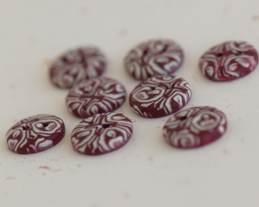 13 mm – 8 vnt. Rankų darbo sagų rinkinys „Slyvų pyragas“ (BT258)