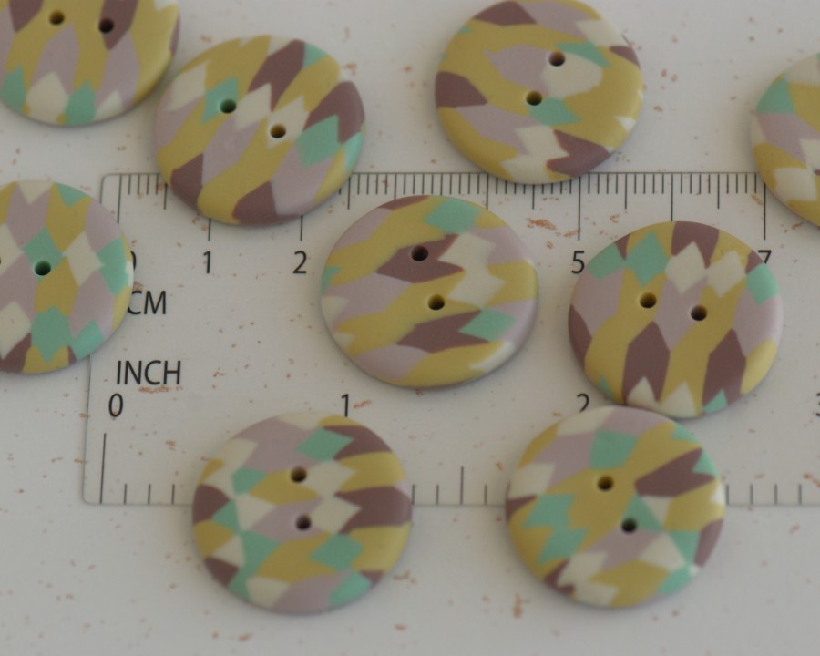 22 mm – 9 vnt. Rankų darbo sagų rinkinys „Retro“ (BT253)