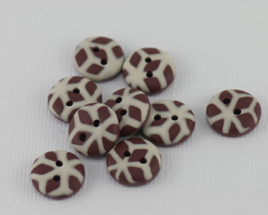 13 mm – 9 vnt. Pieniško ir balto šokolado spalvų raštuotos sagos (BT195)