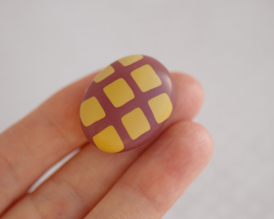 Ovali rankų darbo marga sagė (PIN 32)