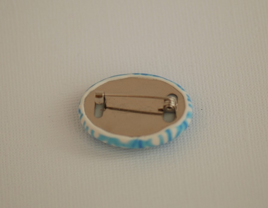 Ovali sagė „Žydri Shibori ornamentai“ (pin08)