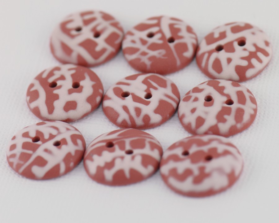 17 mm – 9 vnt. Plytų raudonos spalvos sagų rinkinys „Terracotta“ (BT201)