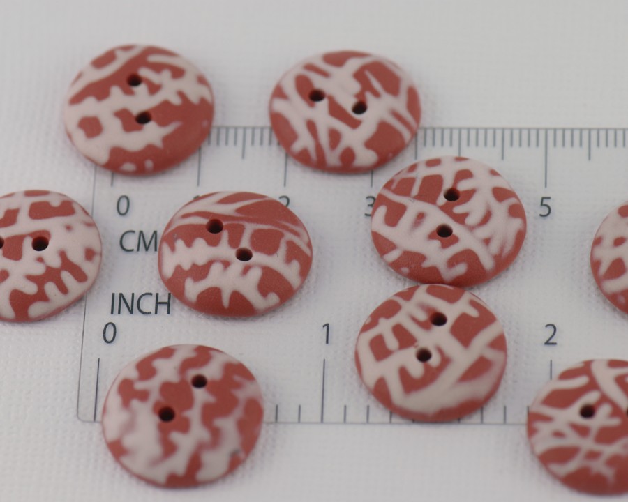 17 mm – 9 vnt. Plytų raudonos spalvos sagų rinkinys „Terracotta“ (BT201)