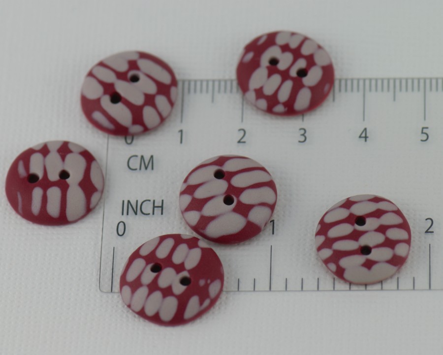 15 mm – 6 vnt. Rankų darbo sagų rinkinys „Aviečių raudona“ (BT196)