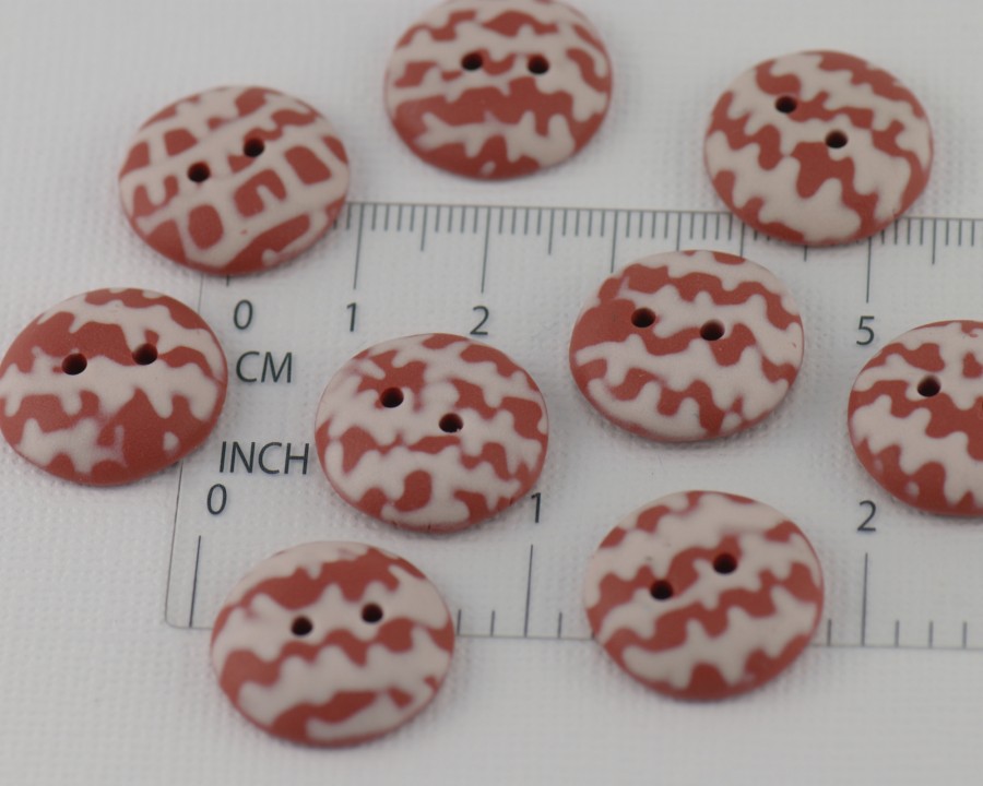 18 mm – 9 vnt. Plytų raudonos spalvos sagų rinkinys „Terracotta“ (BT188)