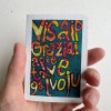 Mažas dvigubas atvirukas „Visaip gražiai apie tave galvoju“ su spalvotu rankų darbo vokeliu