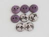 13 mm – 8 vnt. Violetinių, pilkų ir kreminių atspalvių raštuotos sagos (BT156)
